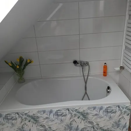 Domek Caloroczny Pod Dworem Wola Kalinowska Exterior foto