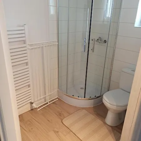 Domek Caloroczny Pod Dworem Wola Kalinowska Exterior foto